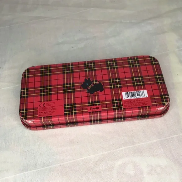 VTG Rare 1976-2003 Sambrio Hello Kitty Scottie Dog Red Plaid Metal Box, w/ Tray.